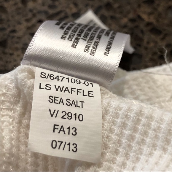 Old Navy Waffle Seasalt Long Sleeve Tee. M - Picture 4 of 5